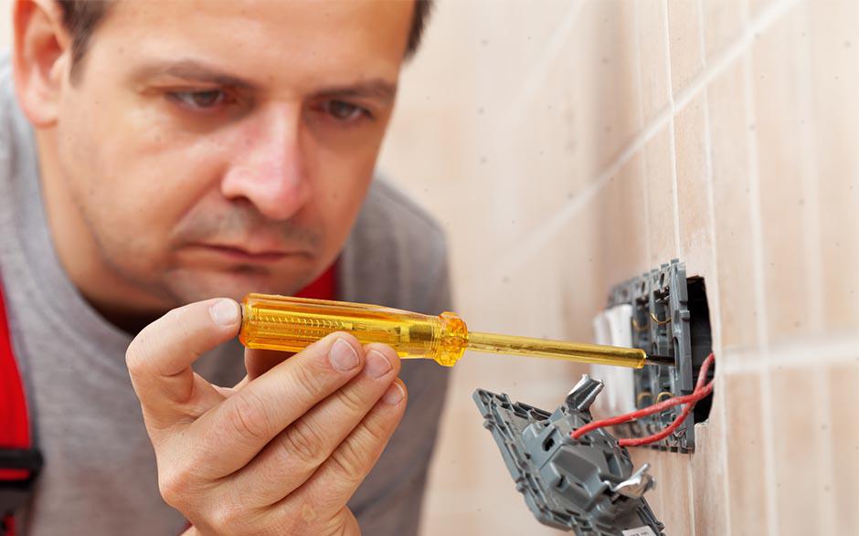 électricien de maintenance Igny
